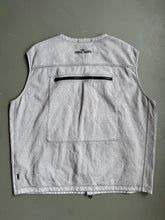 Lade das Bild in den Galerie-Viewer, 2000s Stone Island Weste grau Silber

