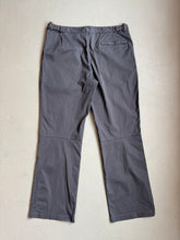 Lade das Bild in den Galerie-Viewer, 1990s Prada lines rosa Hose schwarz
