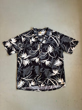 Lade das Bild in den Galerie-Viewer, 1990er Winnie Fashion Hawaiihemd Schwarz

